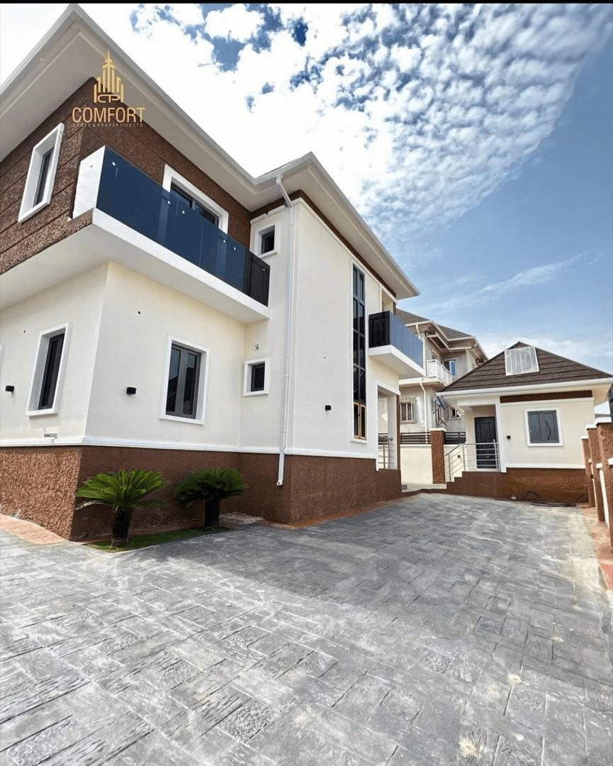 Front view of Idu Duplex